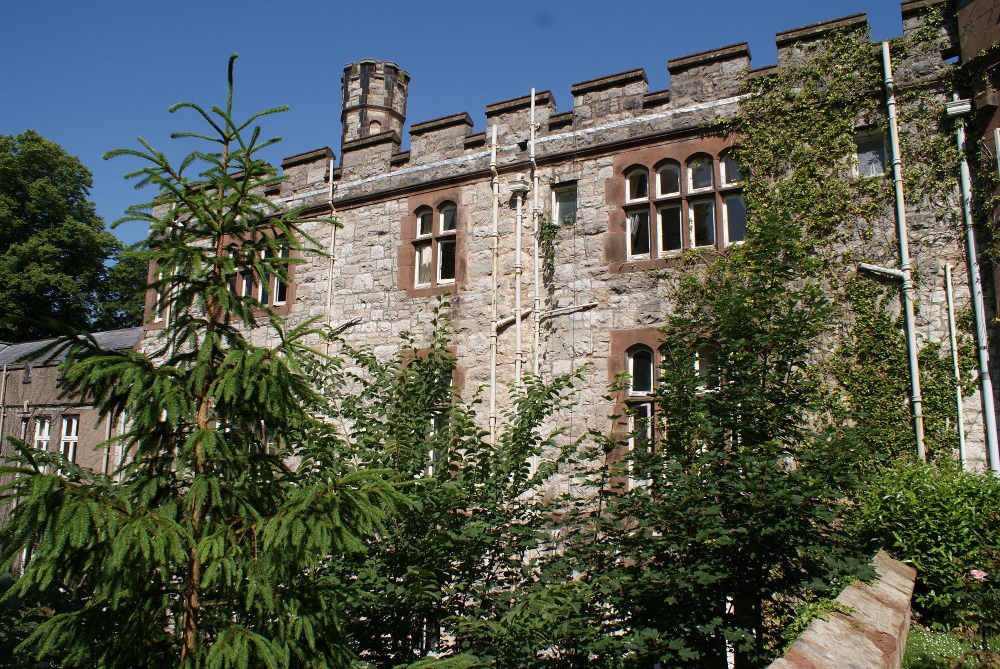Ruthin Castle Hotel And Spa Exterior photo